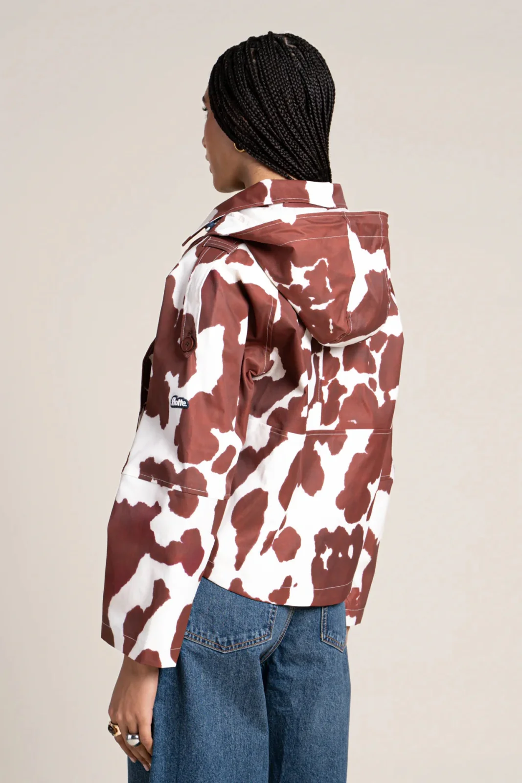 Tuileries - Trenchcoat Court - Image 12