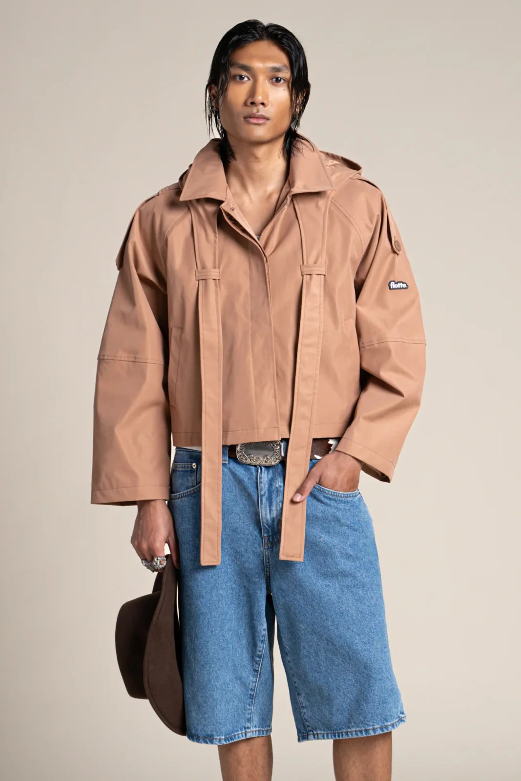 Tuileries - Trenchcoat Court - Image 5