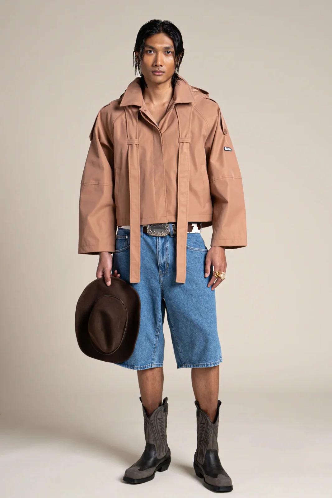 Tuileries - Trenchcoat Court - Image 6